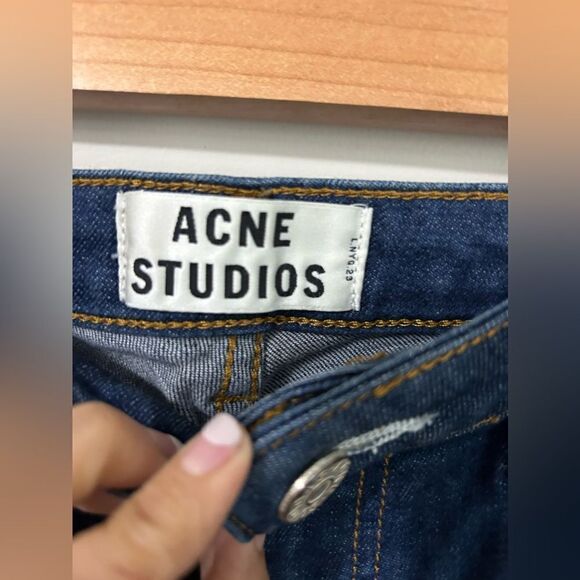 Acne Studios Flex Raw Reform Jeans in Light Rinse - Picture 6 of 13